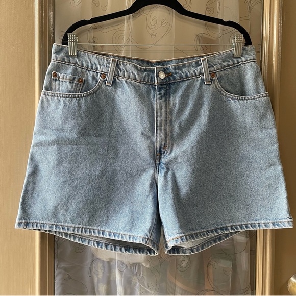 Levi's Pants - Levi’s Jean Shorts Size 16 Regular EUC Denim Women’s